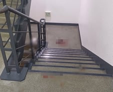 붕대 뒹구는 '강남 모녀 피살' 현장…"무서워 출근 못해" 주민 공포[르포]