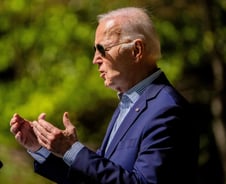 [광화문] 잘나가는 미국증시, 못나가는 미국대통령