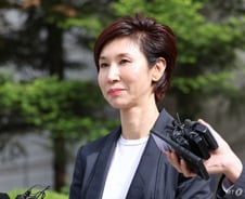 통상 위자료의 40배…"최태원에 과도한 괘씸죄 적용" 말 나오는 이유