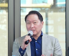 최태원 회장의 소송쟁점...'제2이동통신 특혜는...'