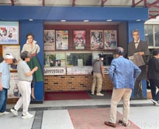 200원 커피+2000원 영화로 '낭만' 충전…어르신들 '낙원' 가보니[르포]