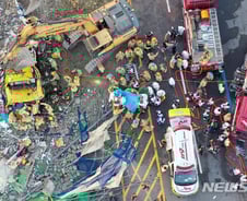 "위험해요" 민원에도 조치 없었다…버스 위로 '쾅' 9명 앗아간 건물 붕괴[뉴스속오늘]