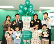 [광화문]"둘째" 꿈꾸게 해준 금융사…미래를 보는 CEO