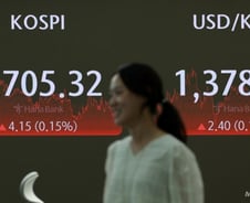 관망세 짙어진 코스피, 그래도 올랐다…증권가는 "보수적 접근"