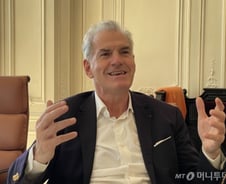 월드베스트 기업을 만드는 마지막 조각은? "강력한 정책"