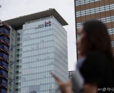 [단독] 검찰, 'KT 고가 매수 의혹' 박성빈 전 스파크 대표 무혐의 결론