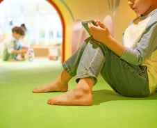 [IT썰] 미국 LA, 학생 스마트폰 사용 '하루종일' 금지 예고