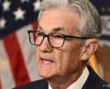 네이버웹툰 나스닥 데뷔 +9.5%...상반기 슈퍼마컴 +211% [뉴욕마감]