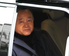 [기자수첩]'제빵왕'의 위기