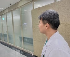 "내년에 오라고? 죽으란 거냐" 울분…아산병원 진료 축소, '뉴노멀' 되나