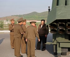 [단독] 북한군 고위간부, 중국서 '김정은 비자금' 415억원 빼돌려 도주