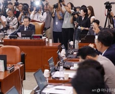 [단독] 與, 사상초유 '대통령 탄핵 청문회'에 권한쟁의심판·가처분 추진