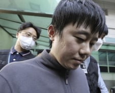 샤워캡 쓴 남자, 지하철서 '여 동료' 살해…스토킹 선고 하루 전 '보복'[뉴스속오늘]