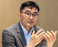 "부유식 SMR, 쓰나미에도 안전…'글로벌 표준' 주도한다"
