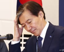 "조국 믿고 찍어줬는데, 요즘 뭐해?"...손발묶인 21명의 국회의원