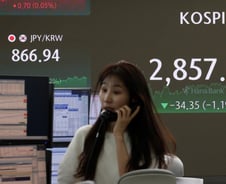 '대장주' 삼성전자·SK하이닉스 급락…코스피 2850선 "털썩"