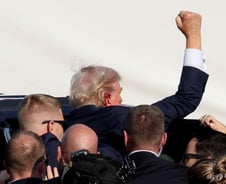 살아남은 트럼프가 증시도 부양할 것...월가는 승리베팅 [뉴욕마감]