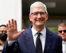 애플 사상 최고가 찍자 "LG이노텍 신고가"…또다른 수혜주는