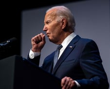 바이든, 결국 대선 중도 하차…'대체자' 어떻게 뽑을까