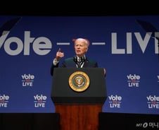 조 바이든 미국 대통령 11월 대선후보 사퇴...SNS로 성명(상보)