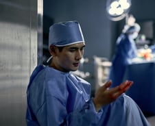 [단독]흉부외과 남은 전공의 고작 12명…"심장·폐암수술 멈출 것"