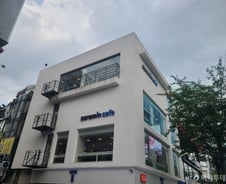 카공족 눈치 안 봐도 된다고?…커피도 공짜, 취준생 대접 받는 이곳[르포]