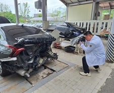 갑자기 차가 튀어 나가면?…"기어는 중립, 발 떼세요" 국과수가 말하는 급발진 [르포]