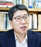 [MT시평]영부인을 위한 변명