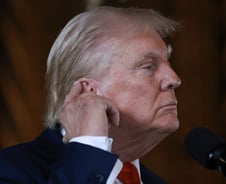 "그쪽은 이상해"가 미국에 던지는 질문 [기자수첩]