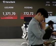 열흘만에 2600선 되찾은 코스피…'R의 공포' 아직 안 끝났다