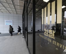 "부장 바로 밑에 2년차, 수사가 되겠습니까"[박다영의 검찰聽]