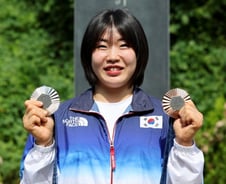 할머니 유언따라 온 한국서 뿌리 찾아…"태극마크는 내 운명"