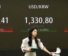 외인 매수세에 '20만닉스' 잠시 회복…코스피·코스닥 상승 마감