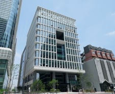 자리마다 500만원 파티션 세워 독립공간…개발자 알아주는 사장님