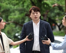 한동훈 만난 전공의 대표 "윤석열 대통령 좀 설득해달라" 언급, 왜