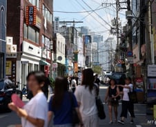 "소상공인 68만명, 배달비 30만원 지원…중소기업엔 점프업 패키지"