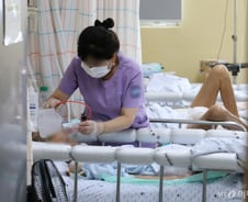 '뜨거운 감자' 어떻게 실렸나…본회의 문턱 넘은 간호법안, 뜯어보니