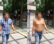 '딥페이크'로 기자 옷 벗겨봤다…"성인 맞다" 누르니 초등생도 가입