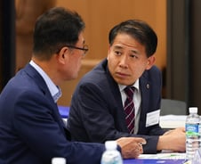 임현택 사퇴 촉구한 경기도의사회 "선배의사들, 구경만 하고 있어" 비판