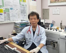 "소아 장 중첩증 치료, 포기합니다" 지역 아동병원 '대부'의 한숨