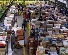 [단독]택배 뜯어보고 "반품이요"…4조5000억 쓰셨네요