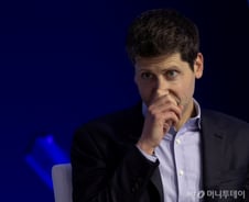 [IT썰] 가장 '인간 같은' AI… 추론하는 '오픈AI-o1' 나왔다