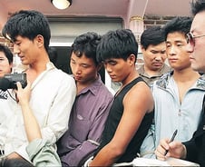 "더 못 죽인 게 한" 섬뜩한 웃음…'살인 공장'까지 만든 악마들[뉴스속오늘]