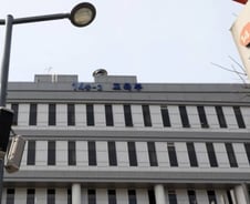 [단독]'무자본 갭투자' 49채 굴린 교육부 공무원, '견책'으로 끝