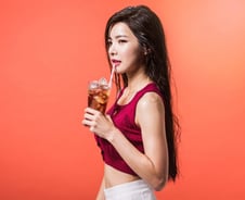 커피 하루 2~3잔 여성의 몸에서 생긴 변화…남자는? '글쎄'