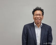 '日 노벨상 산실' 수석과학자…'다 버리고' 한국행 택한 까닭은