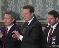 [IT썰] '하루 12억' 벌금 폭탄 머스크… "브라질 내 'X '금지령 어겨"