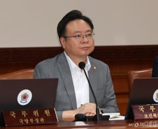 "내년 의대정원 바꾸기 어려워" 복지부 장관, 응급실 뺑뺑이 입장은?