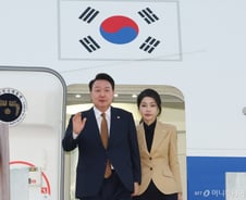 윤 대통령 지지율, 한달 만에 30% 회복…국민의힘 35%·민주당 39%