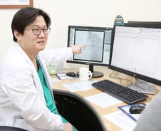 스텐트 삽입 환자, 임플란트·인공관절 수술 시 아스피린 끊어도 '안전'